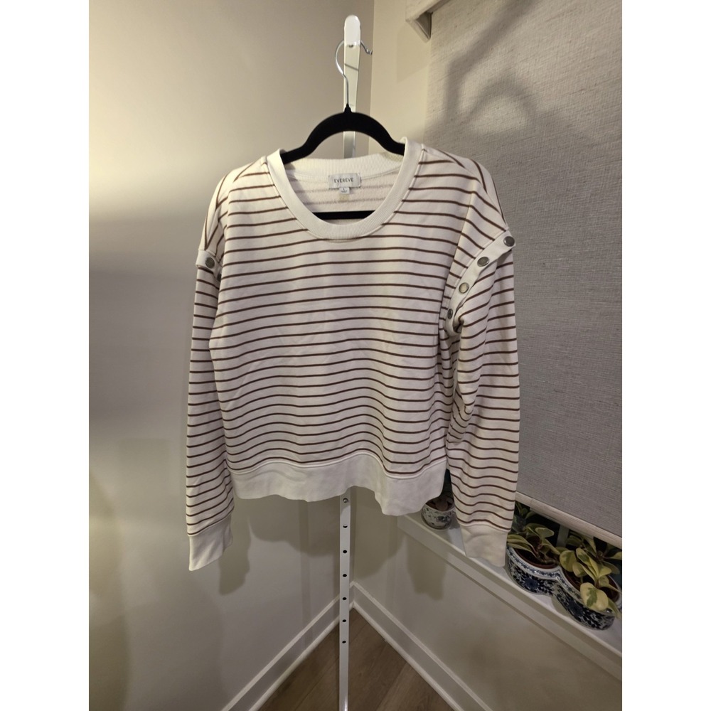 Evereve Womens L Striped Snap Shoulder Sweatshirt Cream Brown Preppy Nautical - Picture 12 of 14